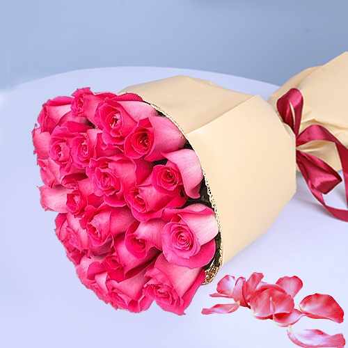 Elegant Pink Rose Bouquet