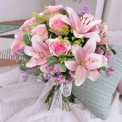 Everyday Seasonal Elegance