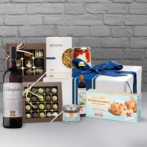 Romantic Italian Wine N Gourmet Gift Box